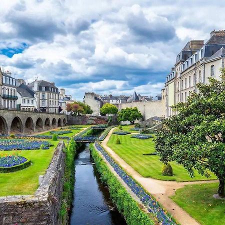 Appartement Lumineux Tout Confort De 33M2 Au Centre De Vannes Kültér fotó