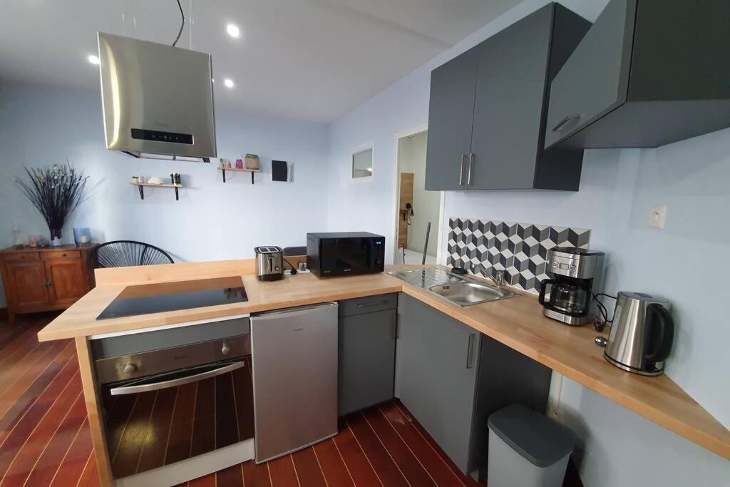 Appartement Lumineux Tout Confort De 33M2 Au Centre De Vannes Kültér fotó