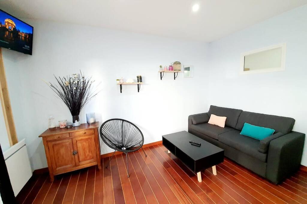 Appartement Lumineux Tout Confort De 33M2 Au Centre De Vannes Kültér fotó