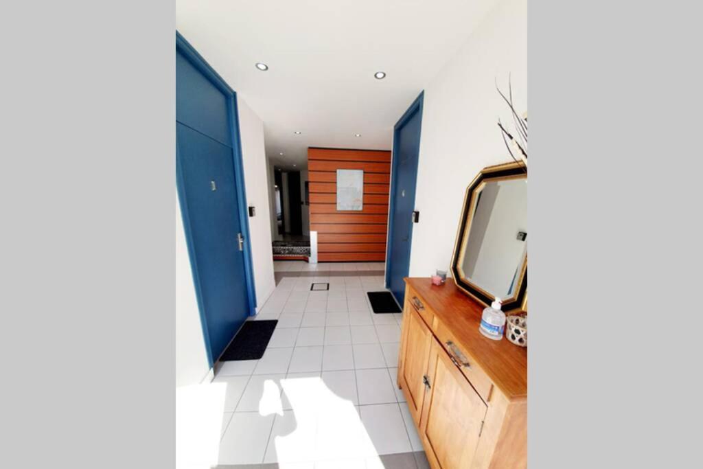 Appartement Lumineux Tout Confort De 33M2 Au Centre De Vannes Kültér fotó